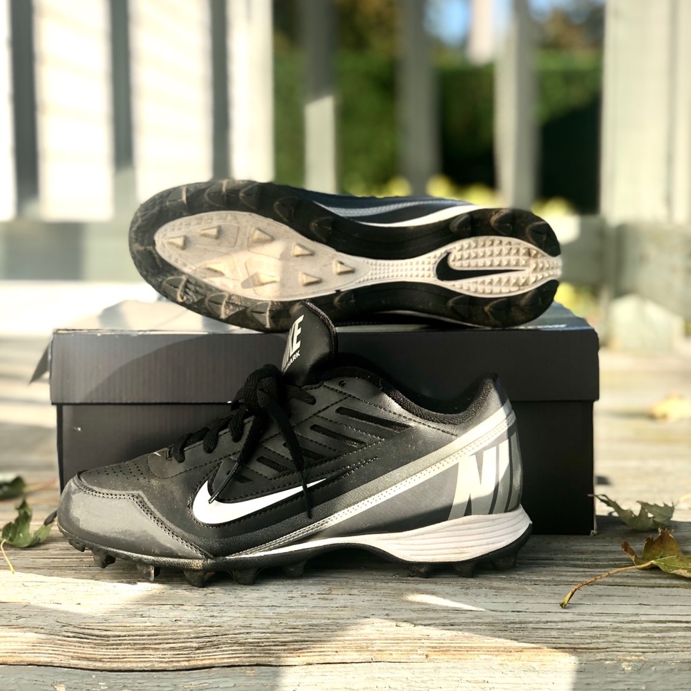 Boys Nike Land Shark 2 Low GS Football Cleats